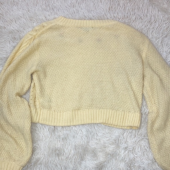 Yellow embroidered sweater - Picture 3 of 3